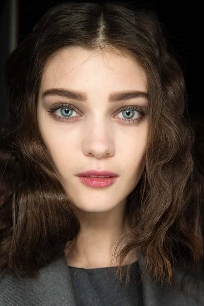 Look 12